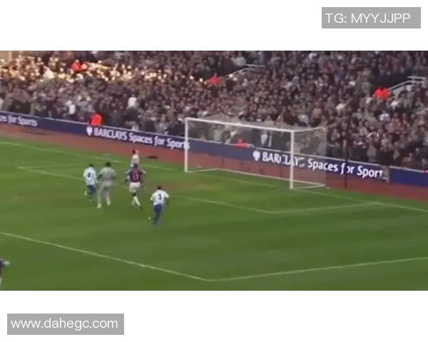 足球花脸的魅力与文化探讨：从传统到现代的演变与影响